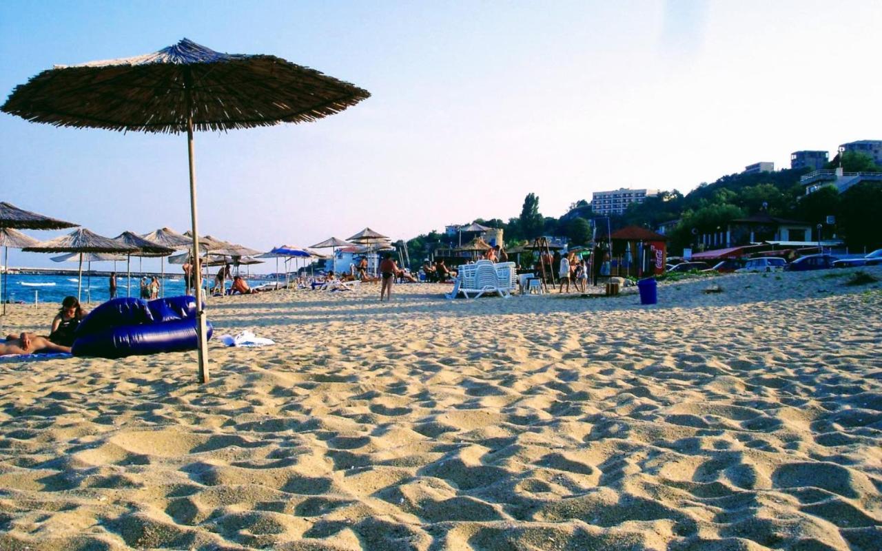 Beach Apartment Rose Zlate písky Exteriér fotografie